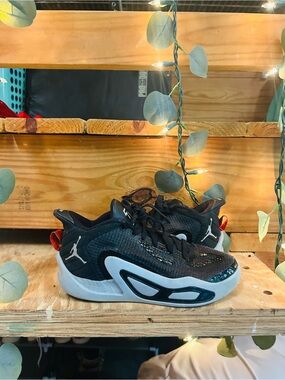 Jordan Tatum 1 “Old School” Size 5.5
